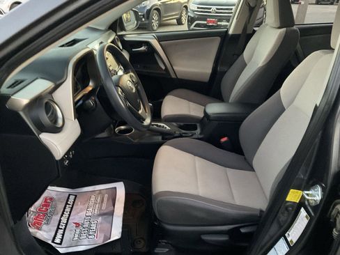 Used 2015 Toyota RAV4 XLE image 10