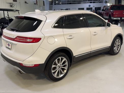 Used 2019 Lincoln MKC Select w/ Select Plus Package FWD image 9
