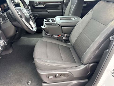 Used 2024 GMC Sierra 1500 SLE AWD/4WD image 16