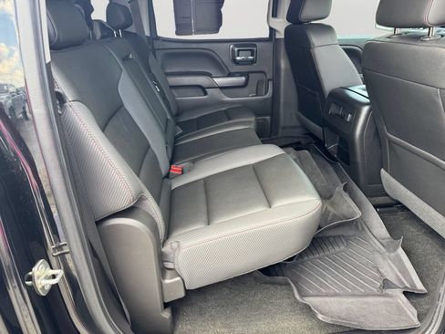 Used 2018 GMC Sierra 1500 SLT w/ All Terrain Package AWD/4WD image 7