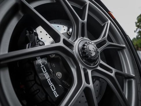 Used 2026 Porsche 911 GT3 RWD image 15