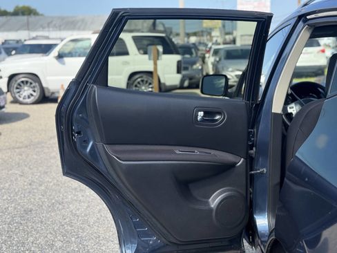 Used 2015 Nissan Rogue S w/ Convenience Package image 39