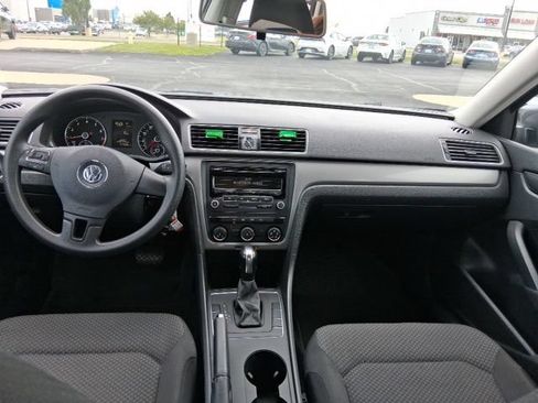 Used 2014 Volkswagen Passat 1.8T S FWD image 14