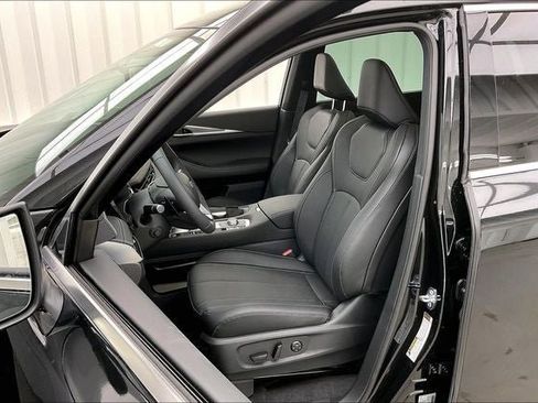 New 2026 INFINITI QX60 Luxe image 12