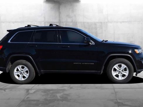 Used 2017 Jeep Grand Cherokee Laredo w/ Quick Order Package 23E image 5