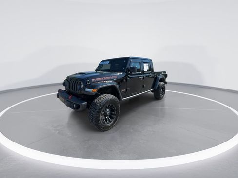 Used 2025 Jeep Gladiator Mojave AWD/4WD image 4