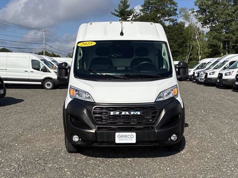 Used 2025 RAM ProMaster 3500 w/ Convenience Group FWD image 2