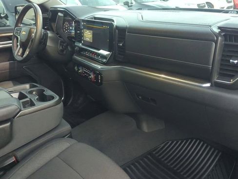 Used 2024 Chevrolet Silverado 1500 LT AWD/4WD image 26