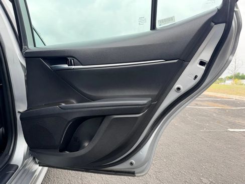 Used 2022 Toyota Camry SE FWD image 25