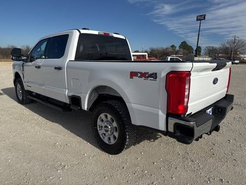 Used 2024 Ford F250 XLT w/ FX4 Off-Road Package image 4
