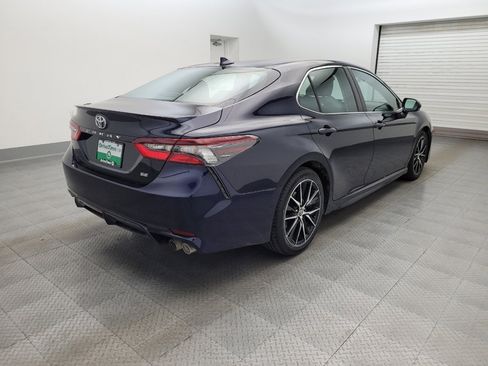 Used 2021 Toyota Camry SE image 9