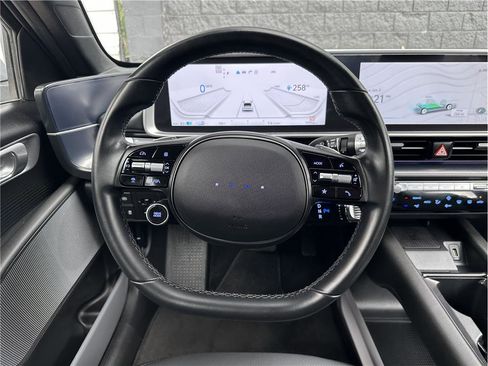 Used 2024 Hyundai Ioniq 6 SEL RWD image 20