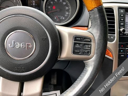 Used 2013 Jeep Grand Cherokee Overland w/ Advance Technology Group AWD/4WD image 14