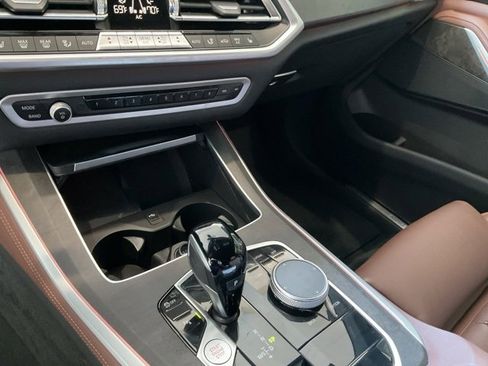 Used 2022 BMW X5 xDrive40i w/ Climate Comfort Package image 13