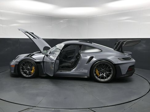 Used 2025 Porsche 911 GT3 RS RWD image 32
