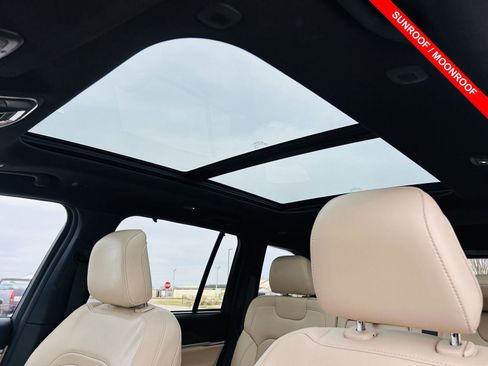 Used 2023 Jeep Grand Cherokee Limited w/ Luxury Tech Group II image 4