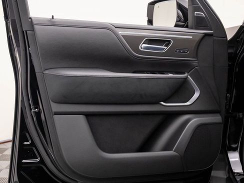 New 2026 INFINITI QX80 Luxe w/ Cargo Package image 10