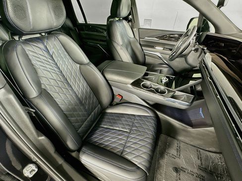 Used 2026 Cadillac Escalade IQ Sport 1 AWD/4WD image 8