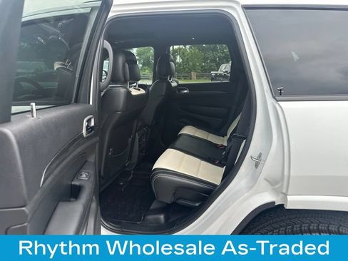 Used 2019 Jeep Grand Cherokee Altitude AWD/4WD image 15