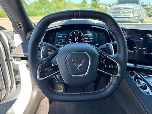 Used 2023 Chevrolet Corvette Stingray Coupe w/ 1LT RWD image 19
