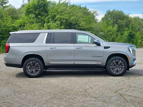 New 2026 GMC Yukon XL Elevation AWD/4WD image 8