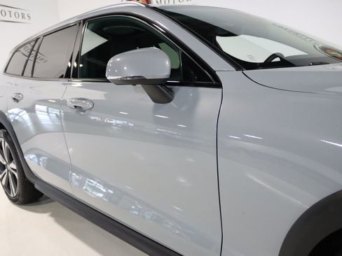 Used 2025 Volvo V60 B5 Cross Country Plus image 68