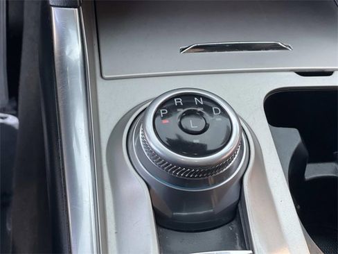 Certified 2022 Ford Explorer XLT w/ Equipment Group 202A image 18