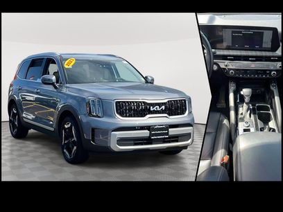 Certified 2024 Kia Telluride EX w/ EX Captain's Chair Package