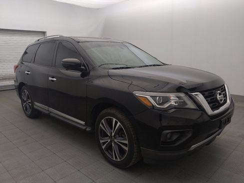 Used 2020 Nissan Pathfinder Platinum FWD image 11