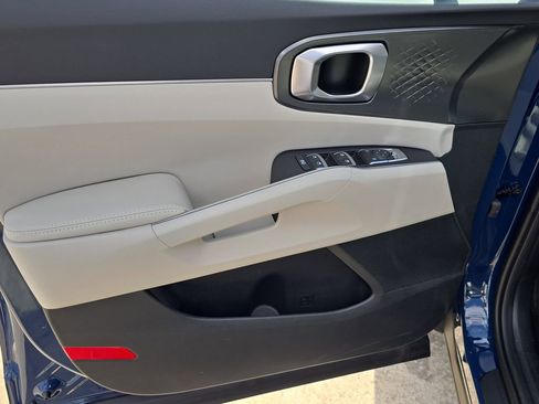 New 2026 Kia Sorento S w/ S Panoramic Sunroof Package FWD image 17