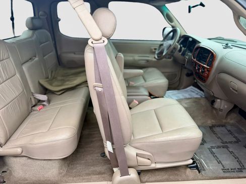Used 2001 Toyota Tundra Limited image 18