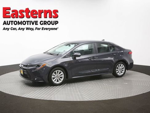 Used 2026 Toyota Corolla LE w/ LE Premium Package FWD image 57
