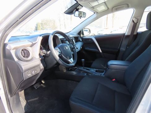 Used 2018 Toyota RAV4 LE image 2