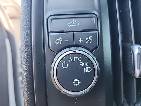 Used 2024 Chevrolet Silverado 1500 Custom image 30