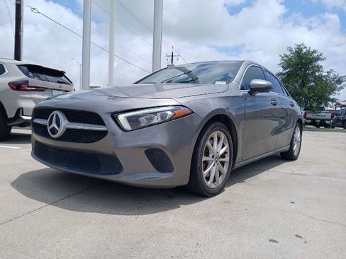 Used 2019 Mercedes-Benz A 220 image 3