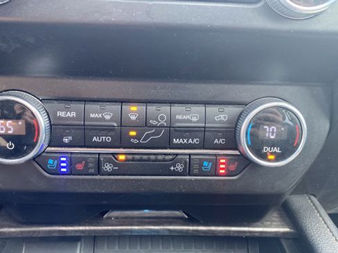 Used 2021 Ford Expedition Max Limited AWD/4WD image 19