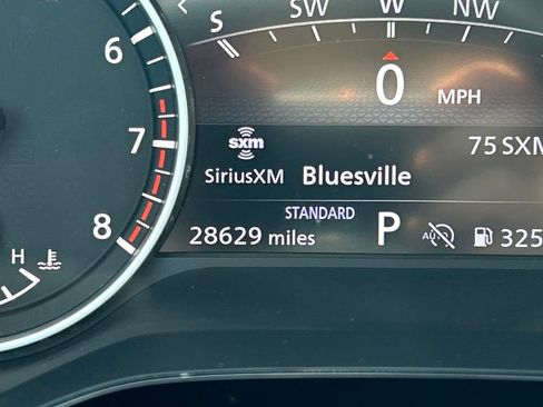 Certified 2022 Nissan Pathfinder SL w/ SL Black Package FWD image 27