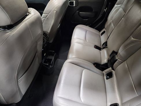 Used 2022 Jeep Gladiator Sport image 48