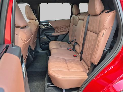 New 2025 Mitsubishi Outlander SEL image 22