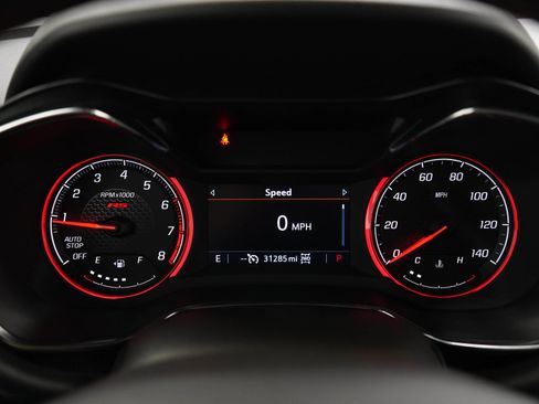 Used 2021 Chevrolet TrailBlazer RS w/ Technology Package AWD/4WD image 24