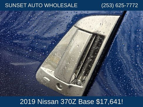 Used 2019 Nissan 370Z Coupe RWD image 25