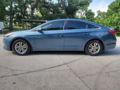 Used 2015 Hyundai Sonata SE w/ Option Group 09 FWD image 4