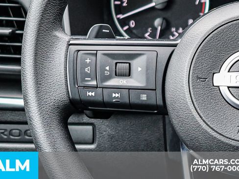 Used 2024 Nissan Rogue S FWD image 34
