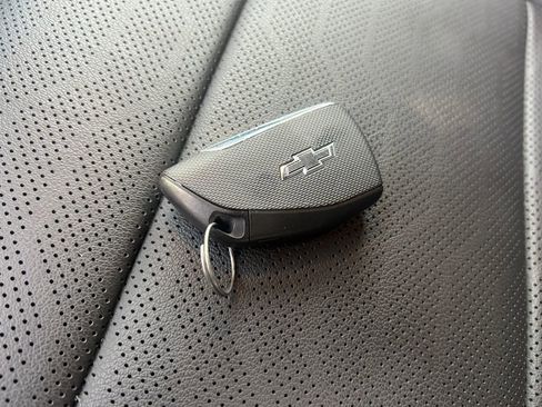 Used 2025 Chevrolet Colorado Z71 w/ Technology Package image 33