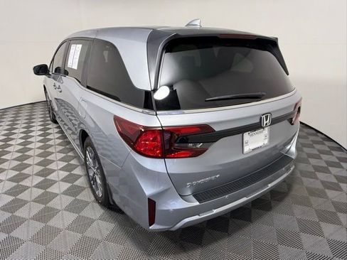 Used 2026 Honda Odyssey Touring image 4