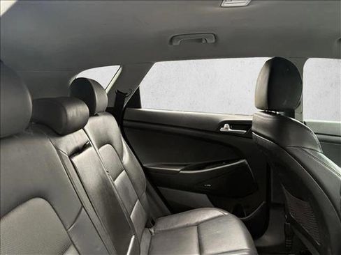 Used 2019 Hyundai Tucson Limited w/ Cargo Package FWD image 21