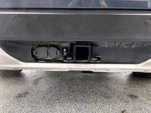 Used 2022 Ford Explorer Platinum w/ Technology Package image 25