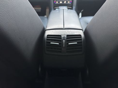 Used 2014 Mercedes-Benz E 350 4MATIC Sedan w/ Premium 1 Package image 35