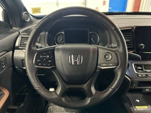 Certified 2024 Honda Passport EX-L image 17