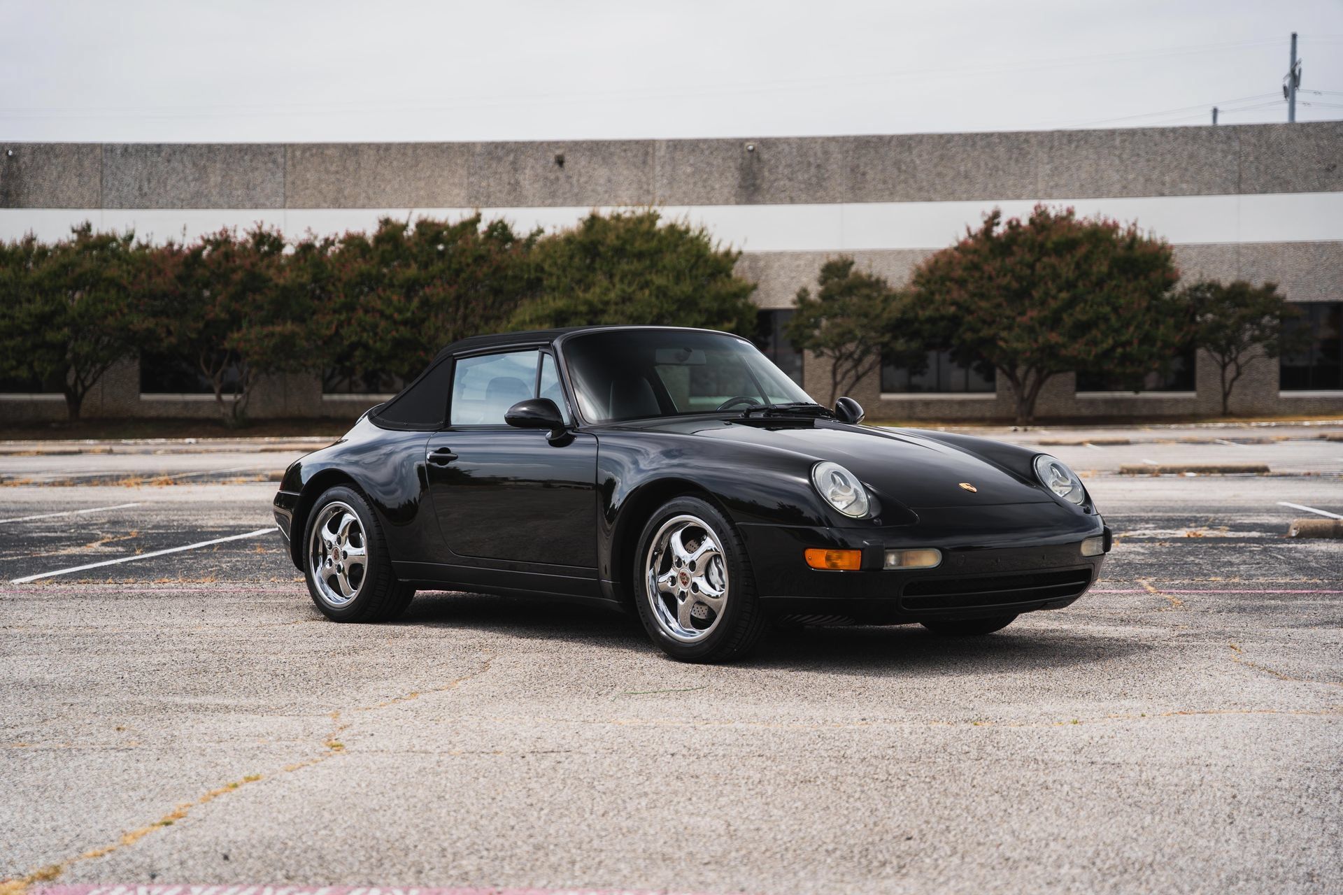 Used 1995 Porsche 911 Carrera RWD image 19